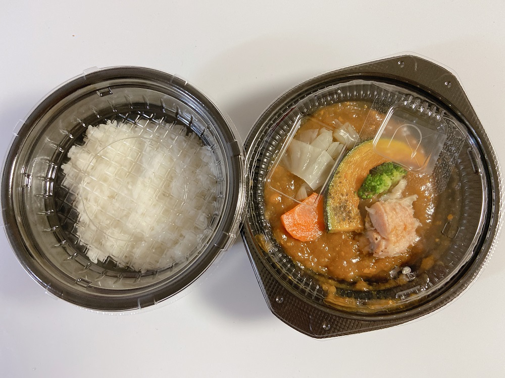 奥芝商店ローソンスープカレー弁当容器