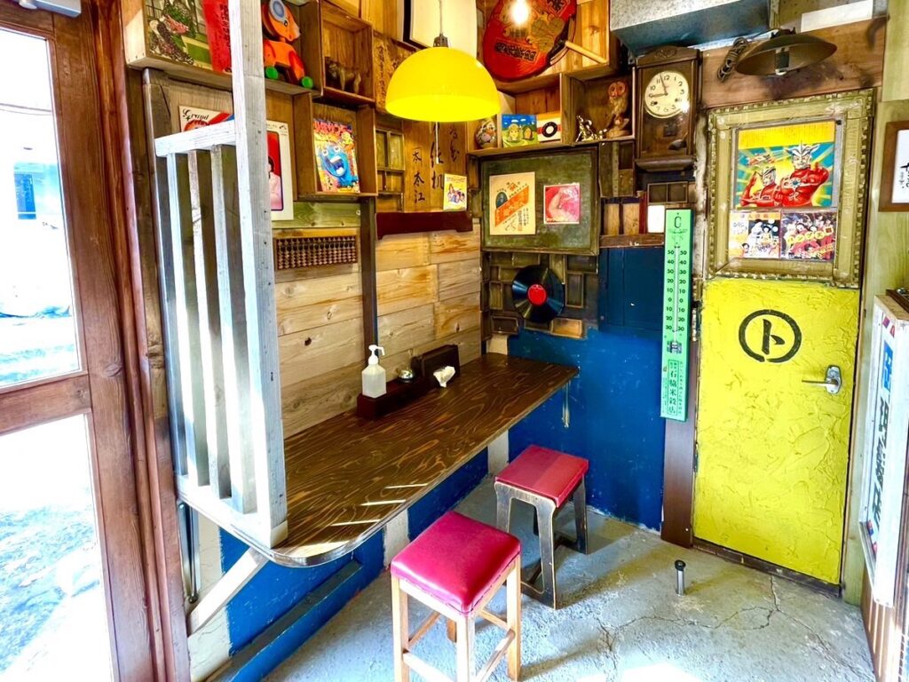 奥芝商店白石南郷秘密基地カウンター